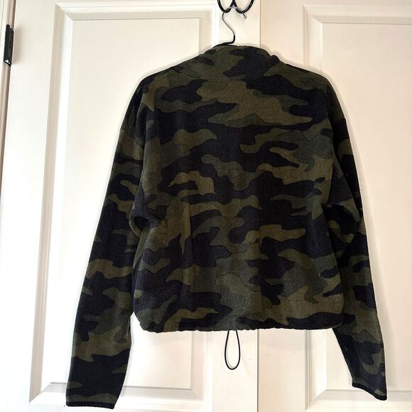 Victoria’s Secret PINK Retired 1/4 Zip Cropped Pullover Camo Sz L - Picture 2 of 5